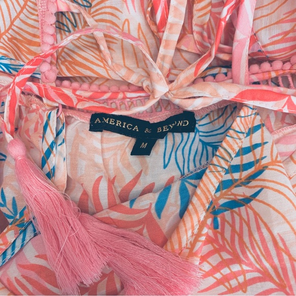 AMERICA & BEYOND BEACH SWIMSUIT COVERUP - Picture 7 of 14